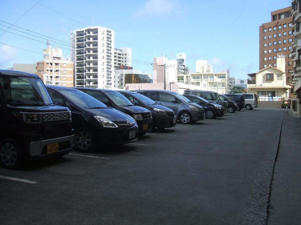 Weekly Harbourview Mansion Main Building Apartment Naha Exterior photo